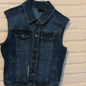 Sleeveless Denim Vest - Blue Jean Jacket